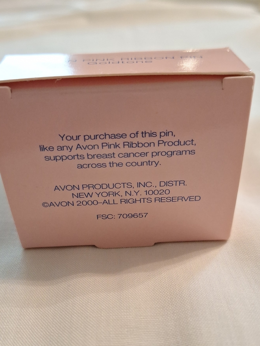 Avon Pink Ribbon Pin - Picture 3 of 5